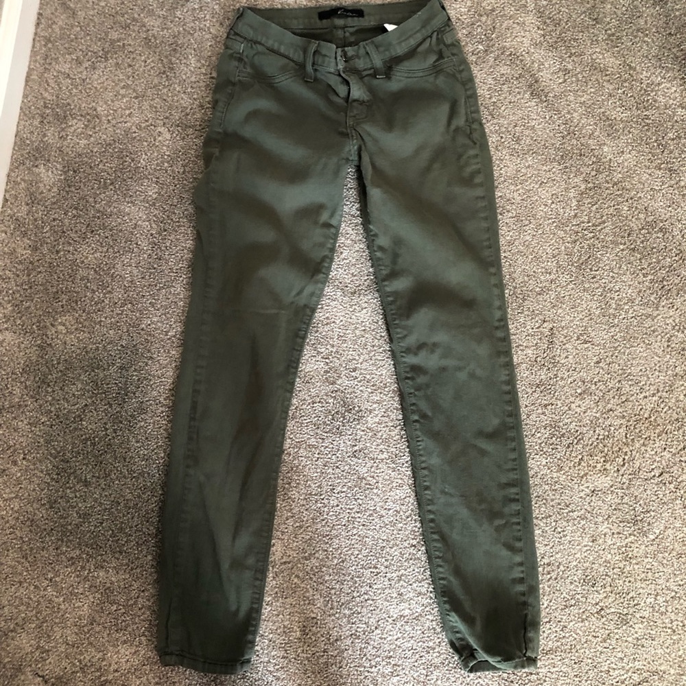KanCan olive skinny pants
